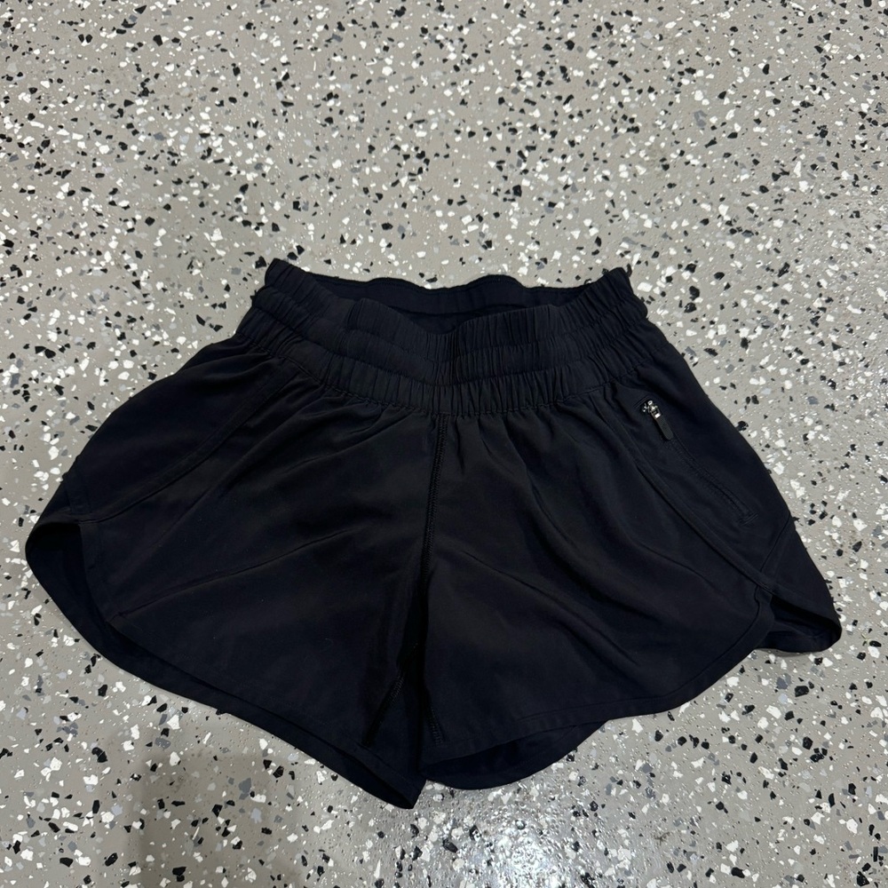 Lululemon Athletica Black Athletic Shorts Lightweight Breathable - Picture 2 of 4